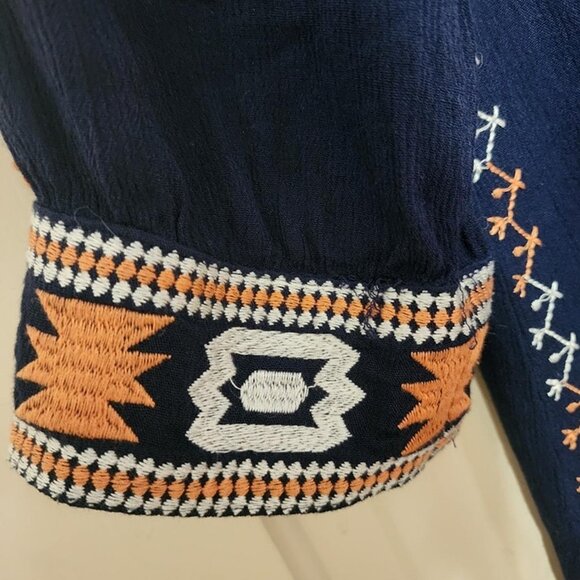 Monoreno Tunic Dress - Picture 3 of 6